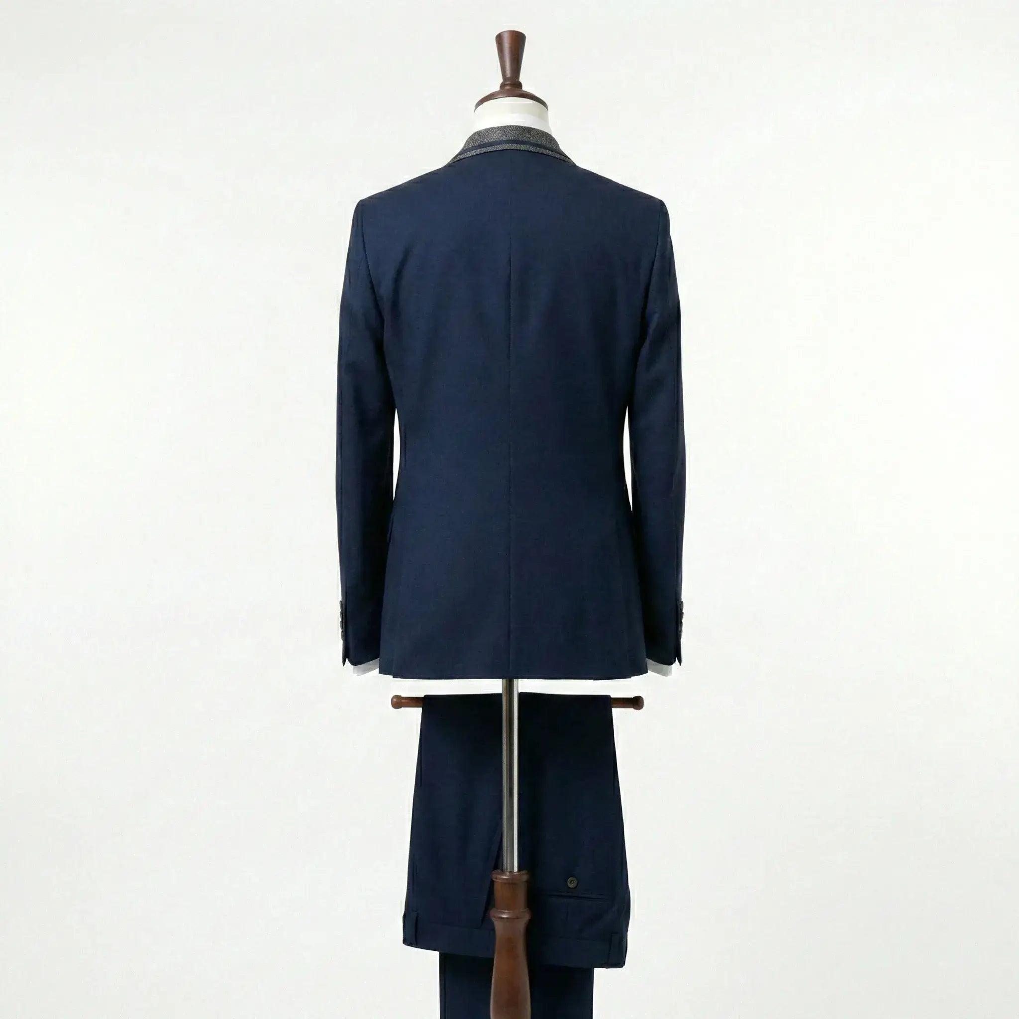 LIAM | Tuxedo BLAUMARIN cu model jacquard pe rever